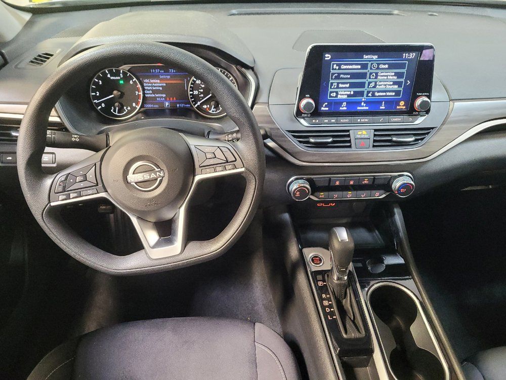 Used 2024 Nissan Altima 2.5 SV FWD image 22