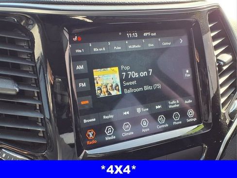 Used 2019 Jeep Cherokee Limited image 7