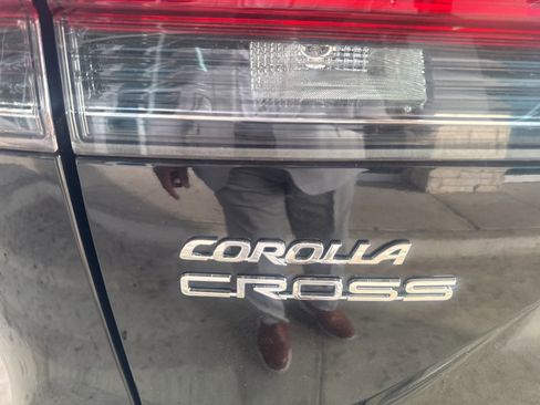 Used 2026 Toyota Corolla Cross XLE FWD image 13