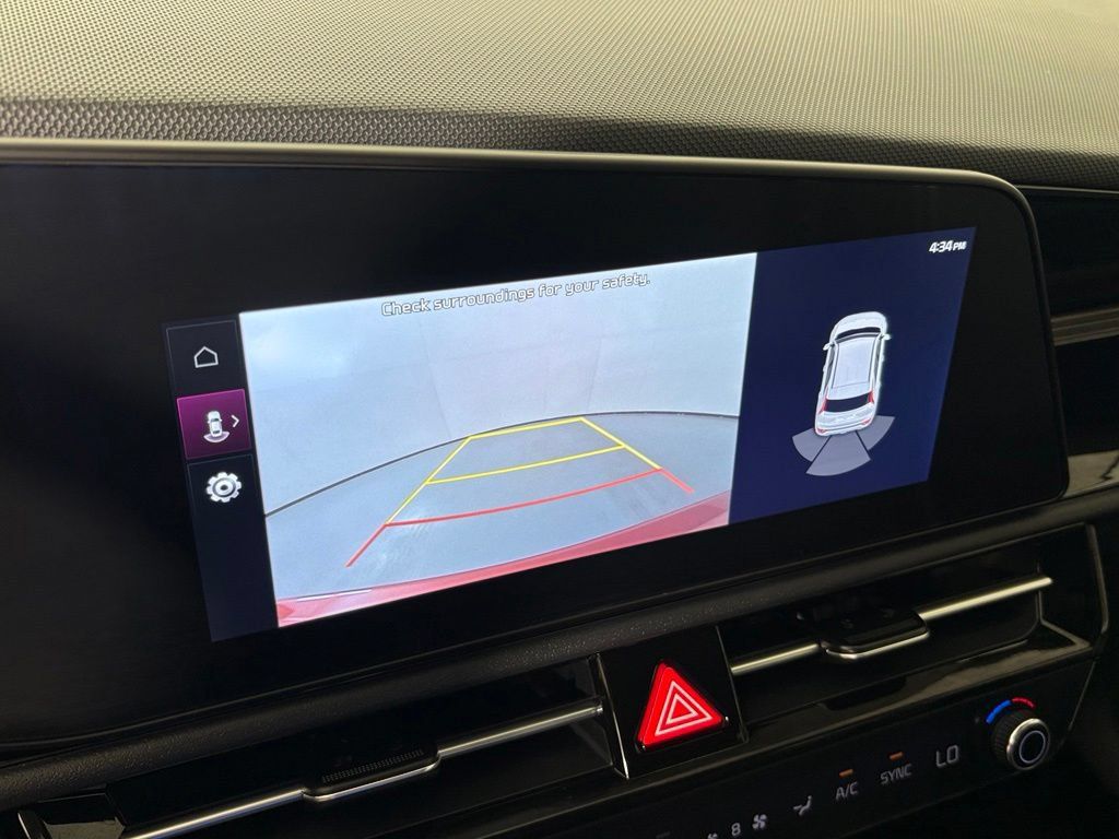 New 2026 Kia Niro EX FWD image 25