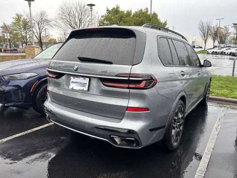 Used 2023 BMW X7 xDrive40i w/ Executive Package image 22
