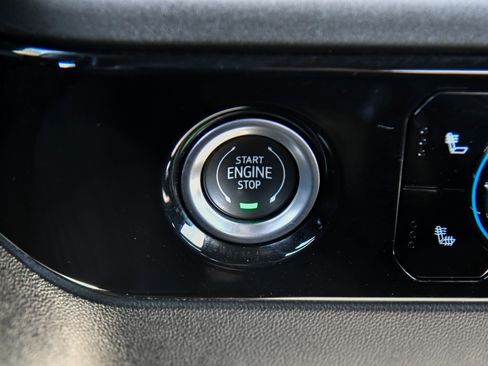 Used 2024 GMC Sierra 1500 Elevation w/ LPO, Elevation Black Package image 27