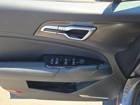 Used 2023 Kia Sportage EX FWD image 16