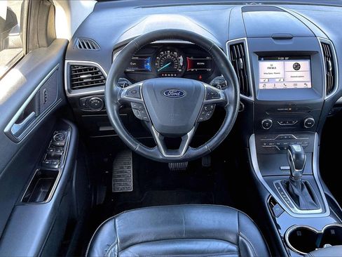 Certified 2017 Ford Edge SEL w/ Equipment Group 201A image 4