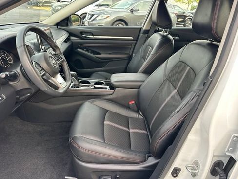 Certified 2023 Nissan Altima 2.5 SR FWD image 21
