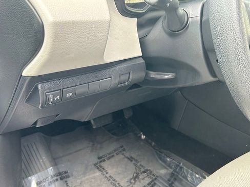 Used 2022 Toyota Corolla LE FWD image 17