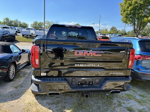 Used 2020 GMC Sierra 1500 Denali w/ Denali Ultimate Package AWD/4WD image 7