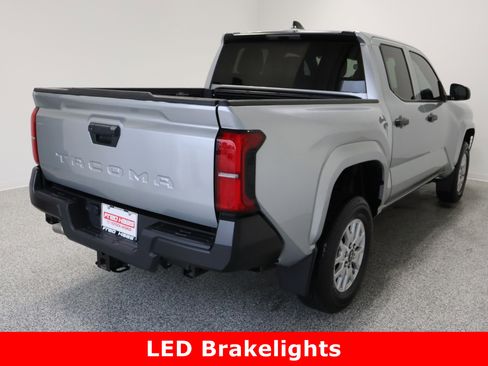 Used 2024 Toyota Tacoma SR image 7