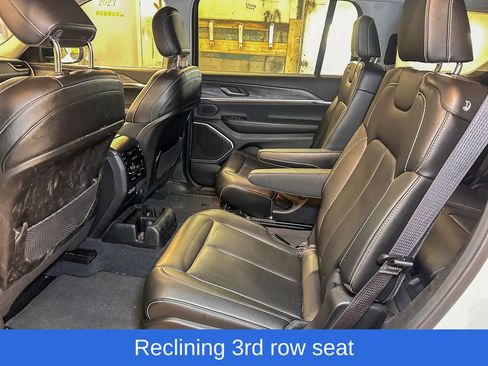 Used 2023 Jeep Grand Cherokee L Limited image 11