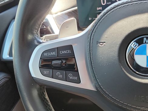 Used 2024 BMW X5 sDrive40i w/ M Sport Package RWD image 25