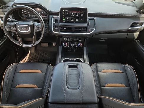 Used 2023 GMC Yukon AT4 AWD/4WD image 10