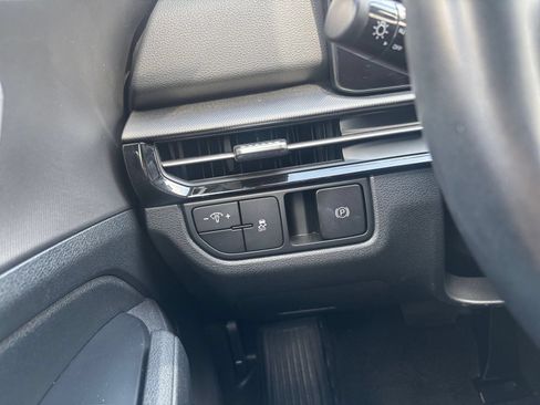 Used 2026 Kia Sportage LX FWD image 33