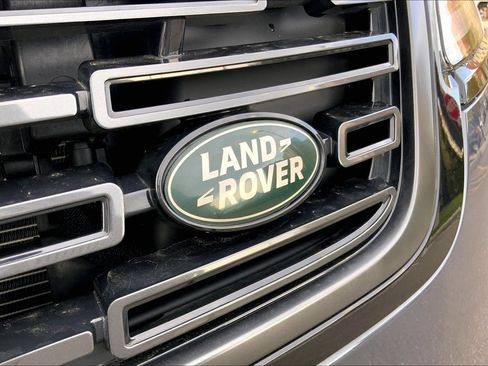 Certified 2026 Land Rover Range Rover Velar Dynamic SE AWD/4WD image 31
