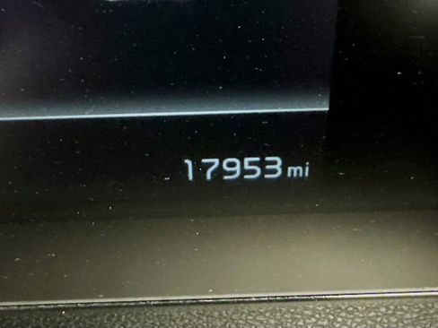 Used 2023 Kia Sportage LX image 19