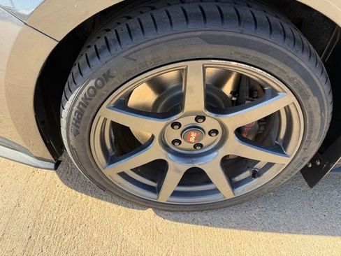 Used 2019 Ford Mustang GT Premium w/ GT Performance Package RWD image 9