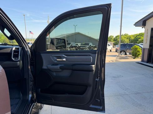 Used 2021 RAM 1500 Big Horn AWD/4WD image 44