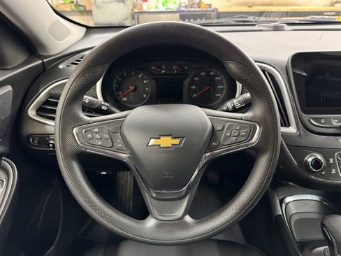 Used 2023 Chevrolet Malibu LT FWD image 19