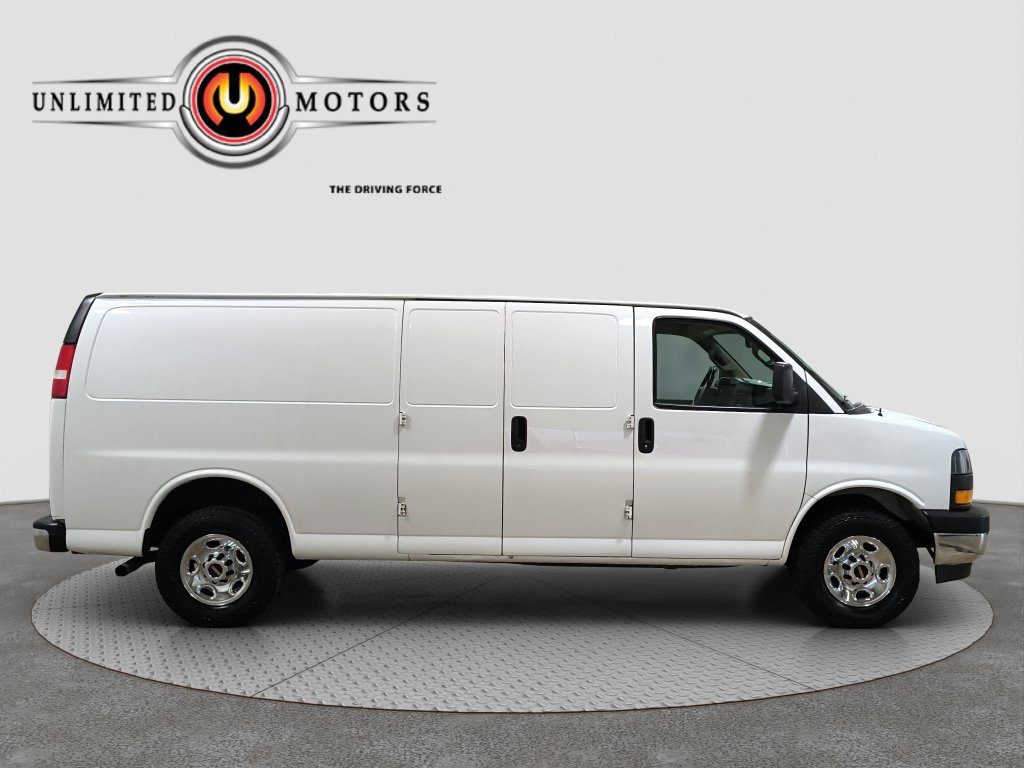 Used 2020 GMC Savana 3500 Extended w/ Driver Convenience Package RWD image 2
