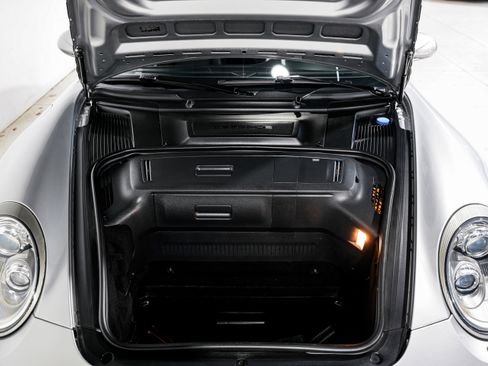 Used 2009 Porsche 911 Carrera S image 34