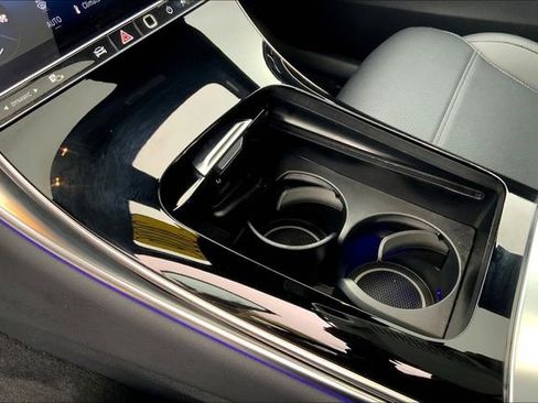 Used 2026 Mercedes-Benz GLC 300 4MATIC image 13