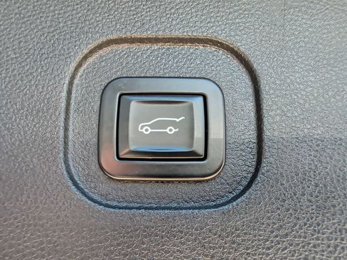 Used 2017 Chevrolet Equinox LT w/ Convenience Package FWD image 20