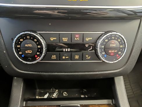 Used 2017 Mercedes-Benz GLS 450 4MATIC image 24