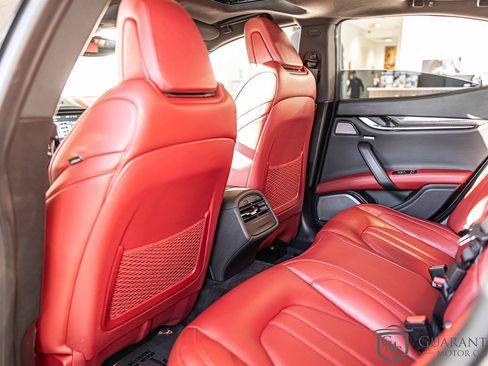 Used 2018 Maserati Ghibli S GranSport Q4 image 37