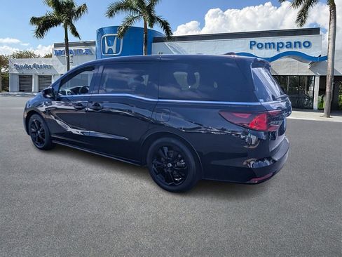 Certified 2023 Honda Odyssey Sport image 5