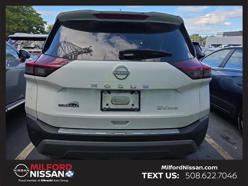 Certified 2023 Nissan Rogue SV AWD/4WD image 2