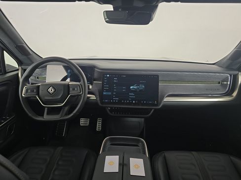 Used 2024 Rivian R1S Adventure AWD/4WD image 27