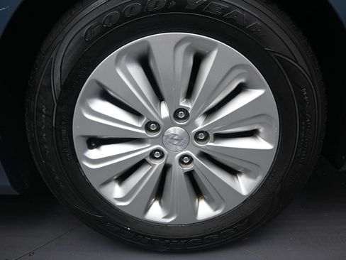 Used 2016 Hyundai Sonata SE FWD image 10