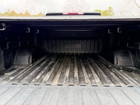 Used 2022 Chevrolet Silverado 1500 High Country w/ LPO, Dark Essentials Package AWD/4WD image 28