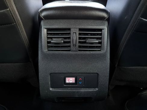 Used 2022 Mitsubishi Outlander SEL image 37