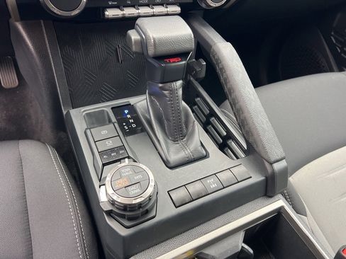 Used 2024 Toyota Tacoma TRD Sport image 17