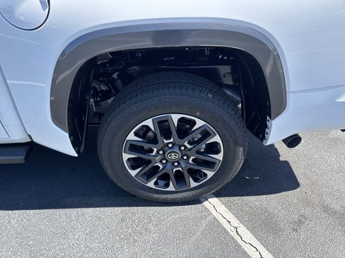 New 2026 Toyota Tundra Limited AWD/4WD image 12