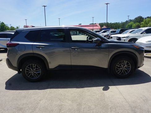 Used 2023 Nissan Rogue S image 20