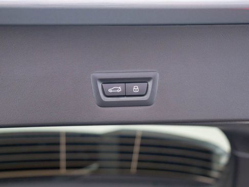 Used 2025 BMW X3 xDrive30i w/ Premium Package image 30