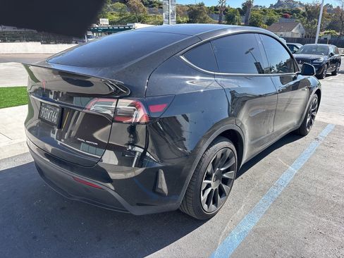 Used 2023 Tesla Model Y Long Range image 5