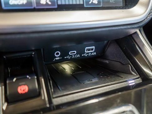 Used 2023 Subaru Legacy Premium AWD/4WD image 30