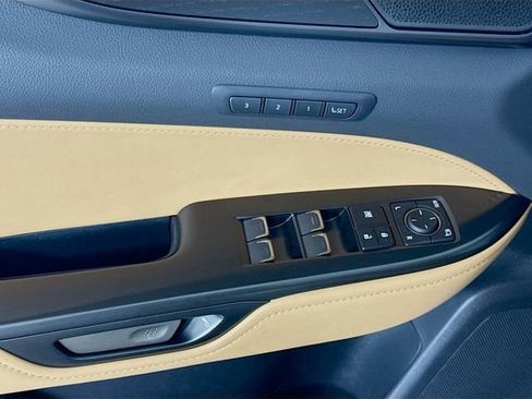 Used 2025 Lexus NX 350h AWD w/ Accessory Package (2T) image 17