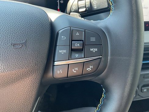 New 2025 Ford Maverick Lobo image 24