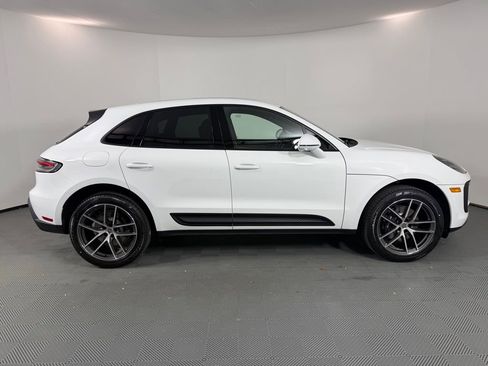 New 2026 Porsche Macan AWD/4WD image 8