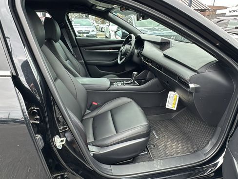 Certified 2025 MAZDA MAZDA3 s Sport image 23