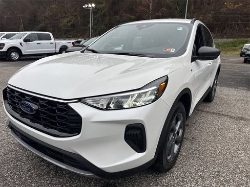 New 2026 Ford Escape ST-Line w/ Cold Weather Package image 10