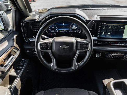 Used 2023 Chevrolet Silverado 1500 RST AWD/4WD image 22