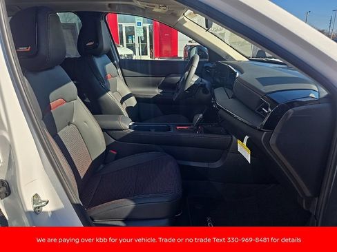 New 2026 Nissan Kicks SR w/ SR Premium Package AWD/4WD image 24