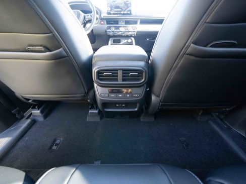 New 2025 Honda Pilot Touring image 22