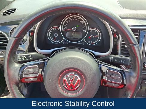 Used 2013 Volkswagen Beetle 2.5 FWD image 4