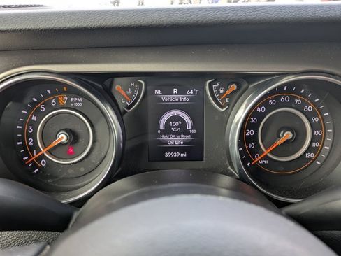 Used 2019 Jeep Wrangler Unlimited Sport image 23