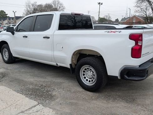 Used 2022 Chevrolet Silverado 1500 W/T w/ WT Value Package image 3